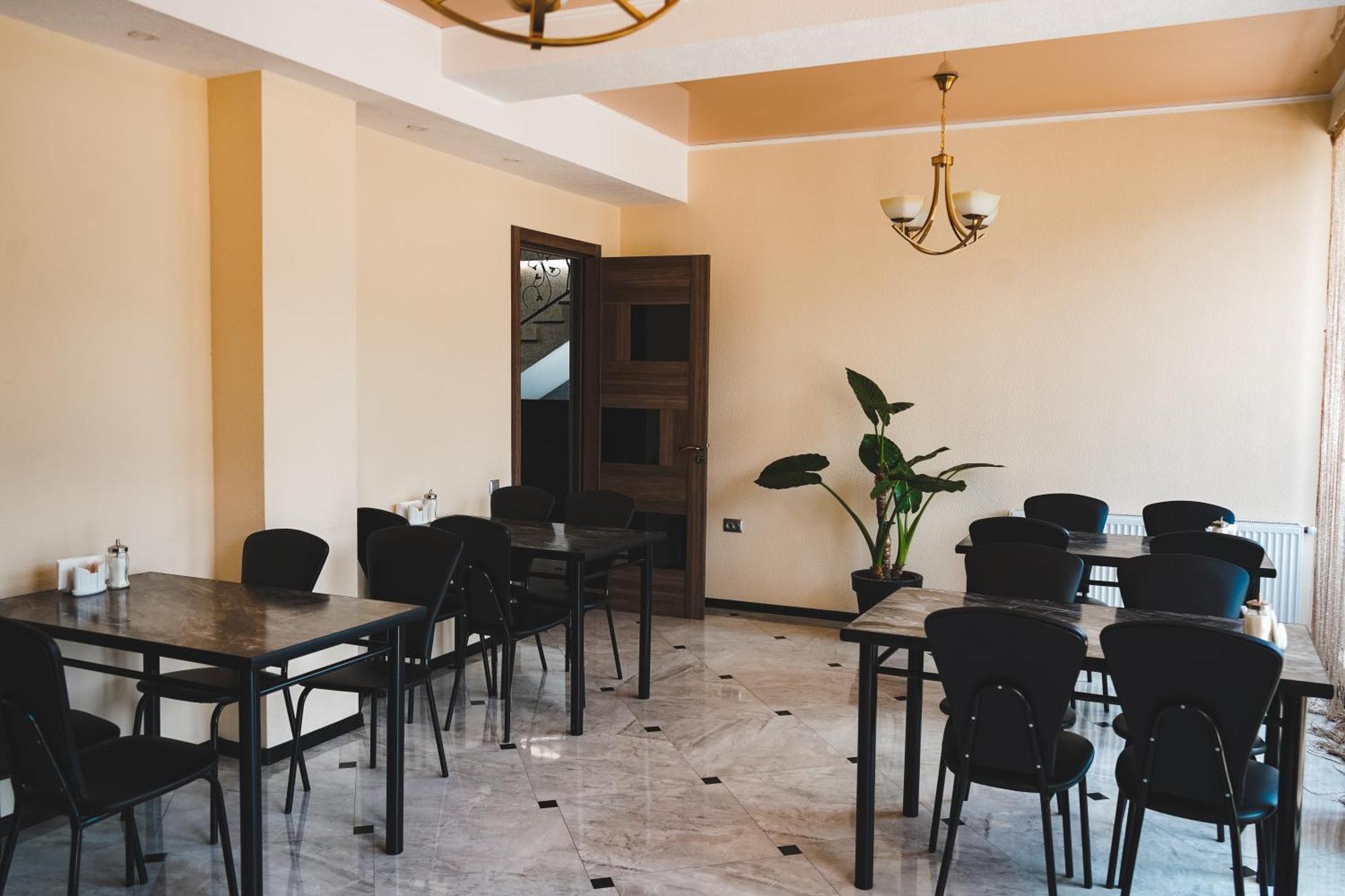 Hotel Toliketi Kazbegi Kültér fotó