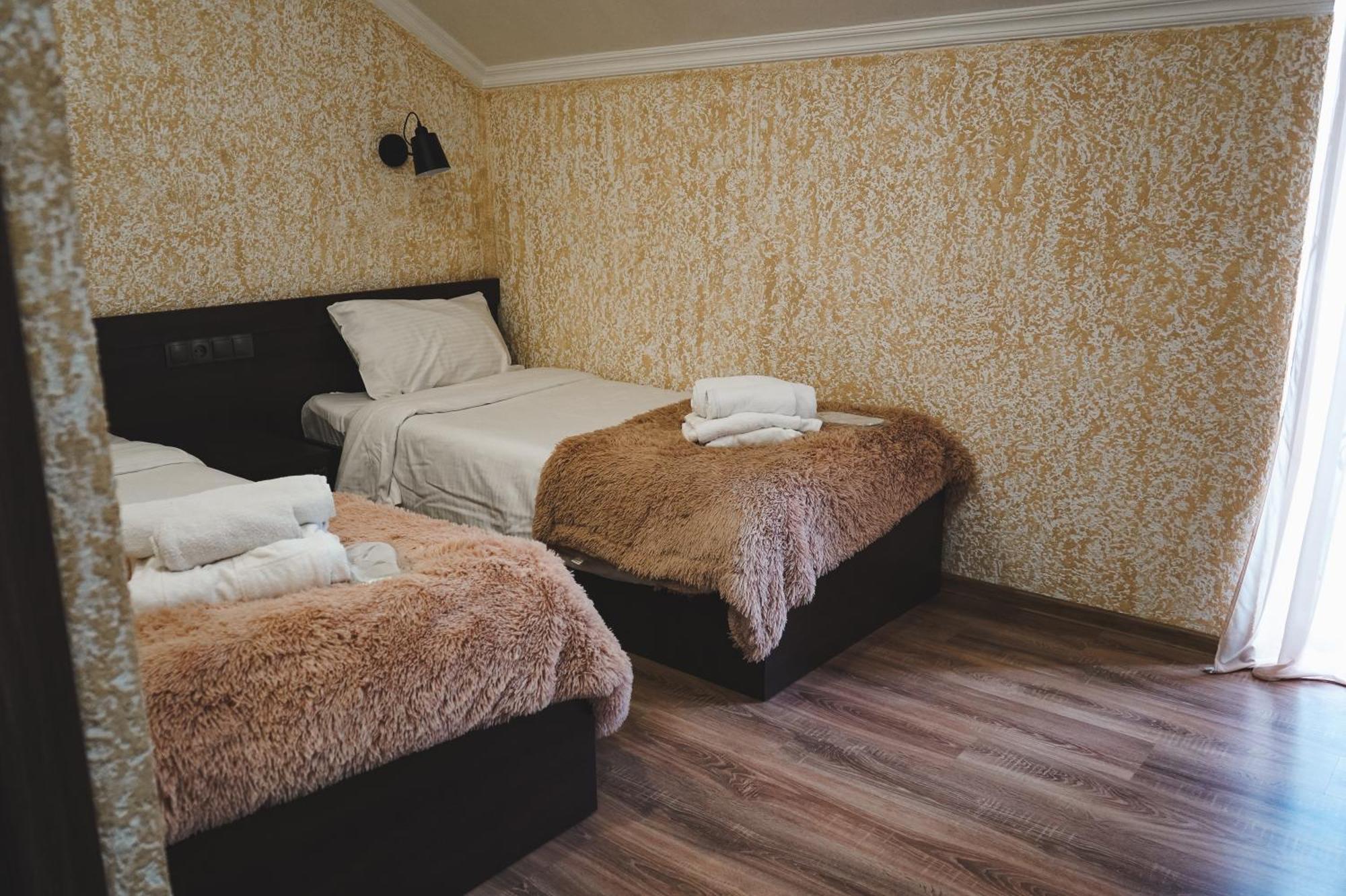 Hotel Toliketi Kazbegi Kültér fotó