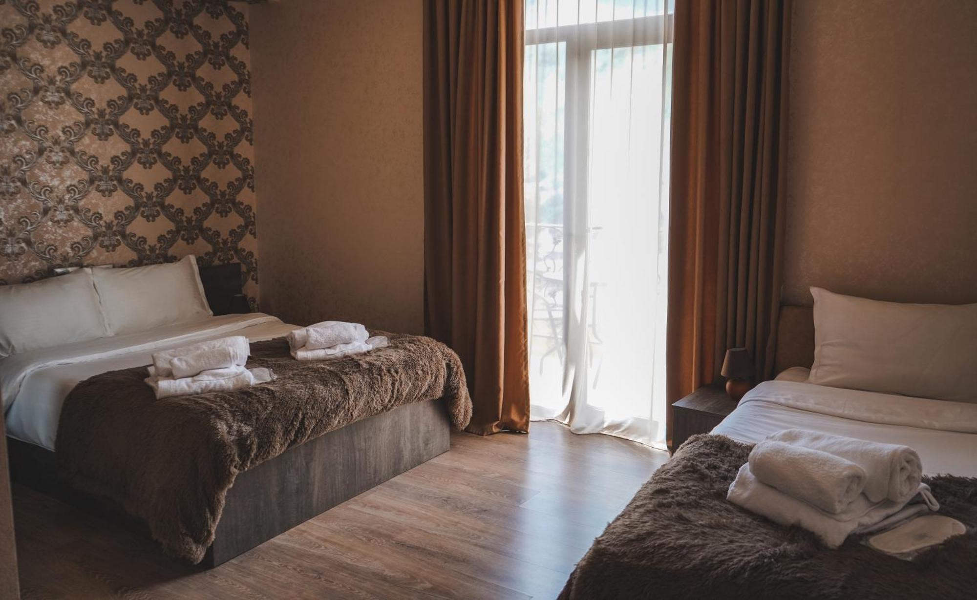 Hotel Toliketi Kazbegi Kültér fotó