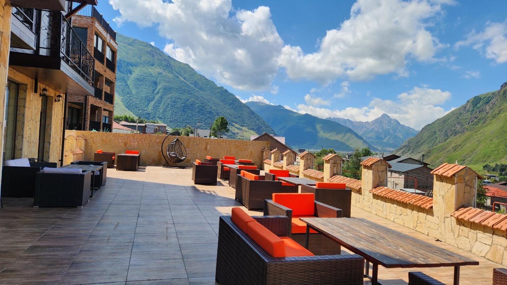 Hotel Toliketi Kazbegi Kültér fotó