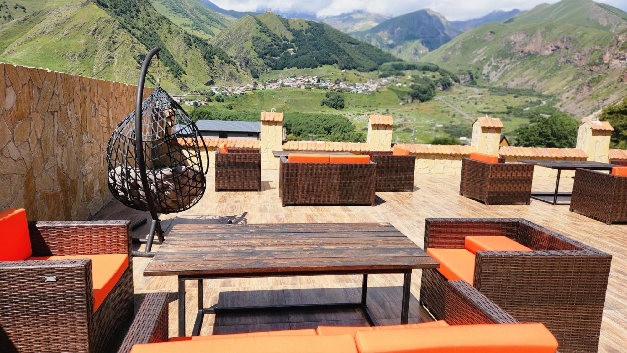 Hotel Toliketi Kazbegi Kültér fotó